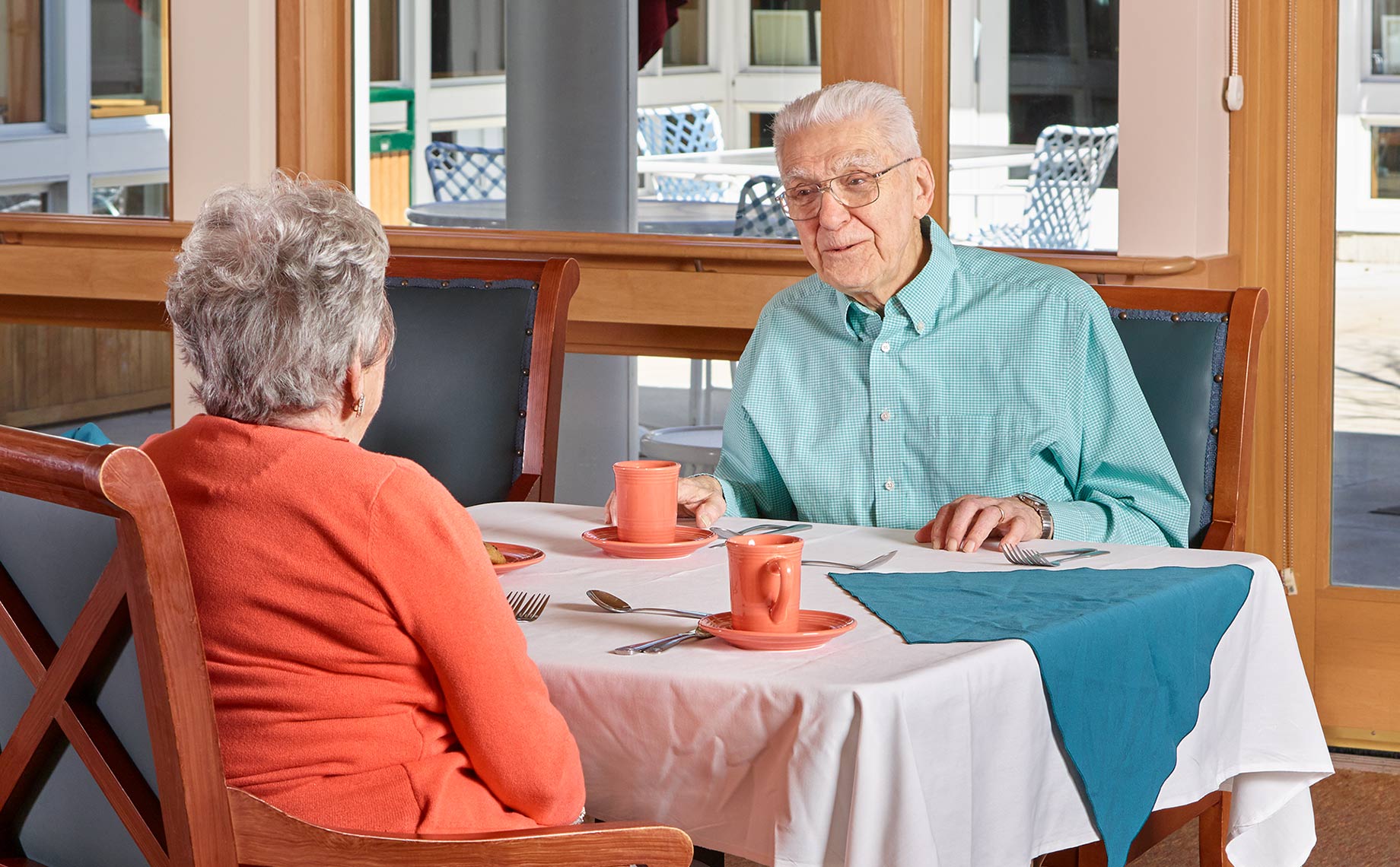 Man with Woman, Dining, Meadows-Health-Dining-20433-F